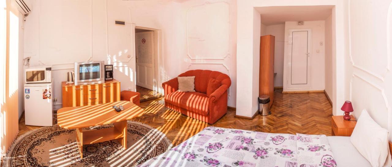 Sofia Apartment In House 8 Boulevard Hristo Botev Екстериор снимка